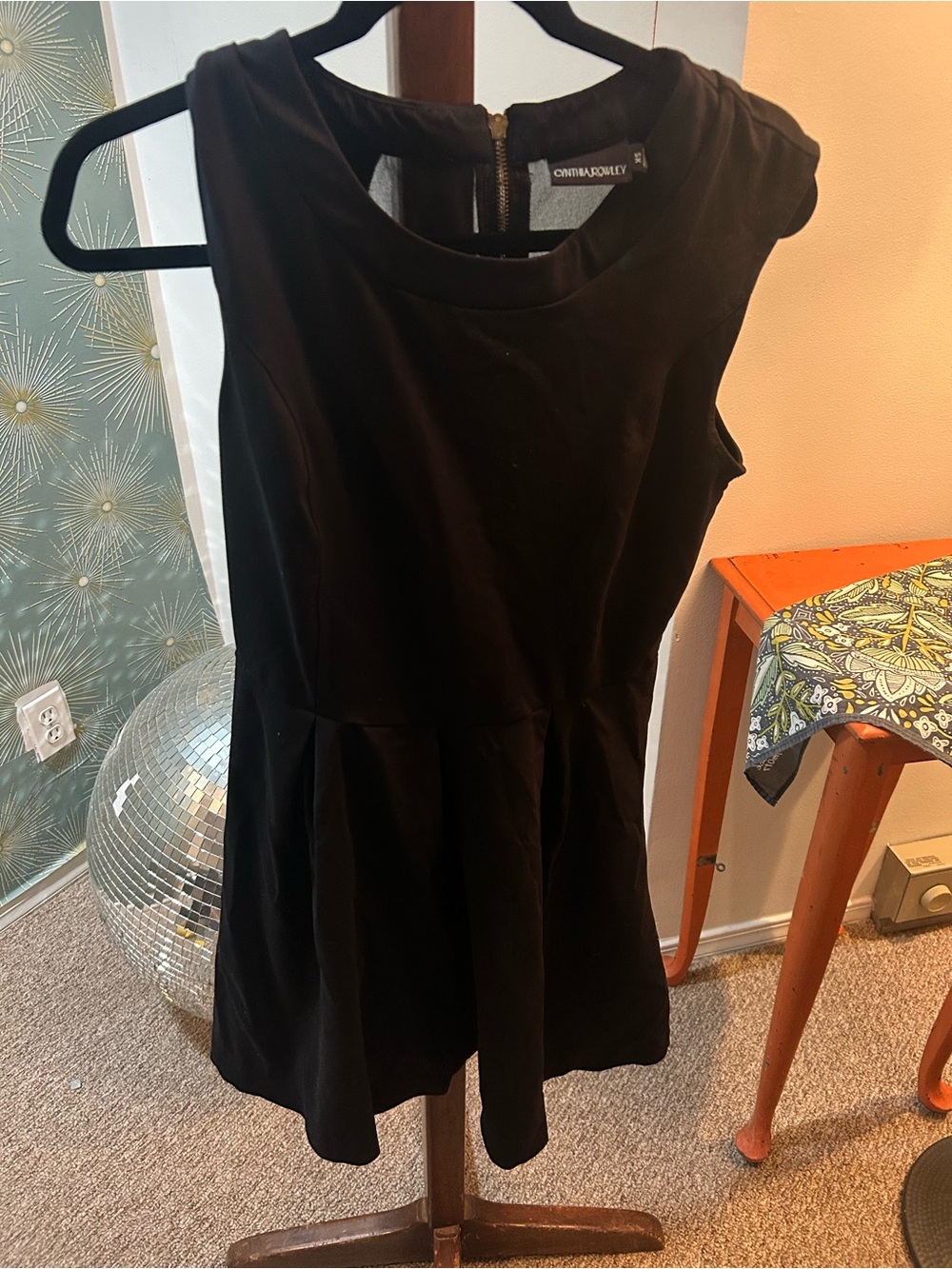 Cynthia Rowley Black Dress with Gold Zip Detail - Picture 1 of 2